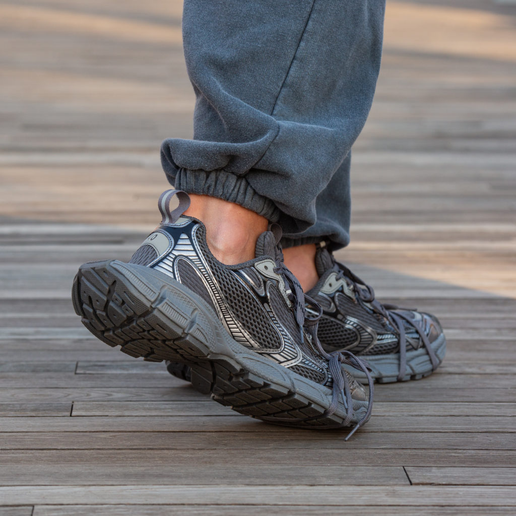 Balenciaga 3XL White Grafit