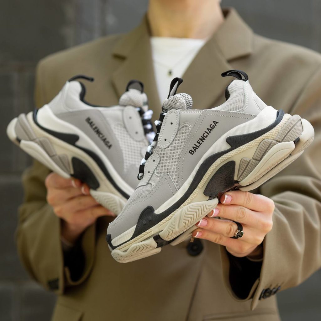 Balenciaga Triple S Beige Black
