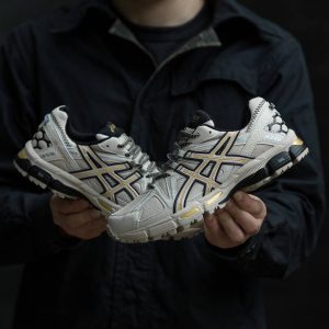 Asics Gel-Kahana 8 Beige