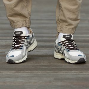 Asics Gel Venture 6 White Grey