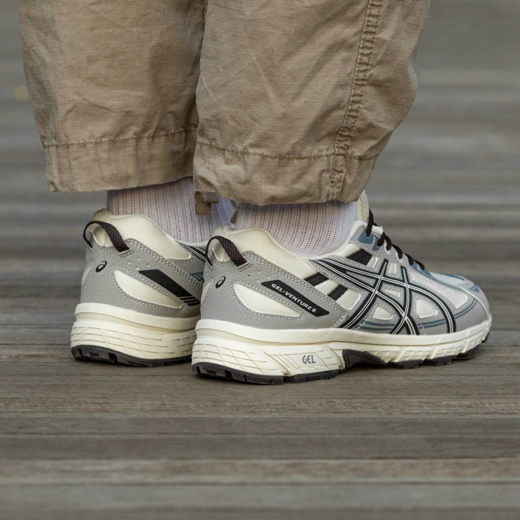 Asics Gel Venture 6 White Grey