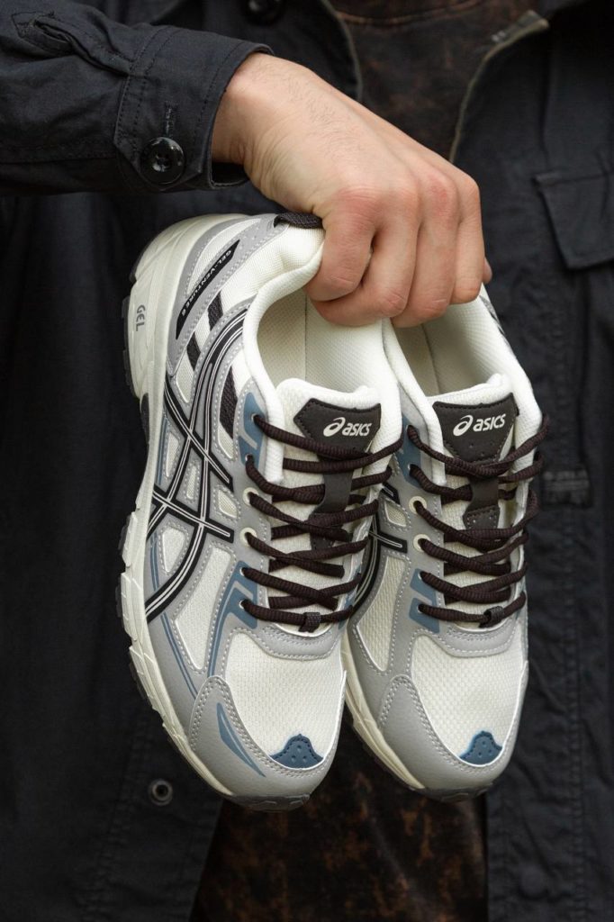 Asics Gel Venture 6 White Grey