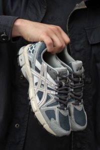 Asics Gel-Kahana 8  Grey