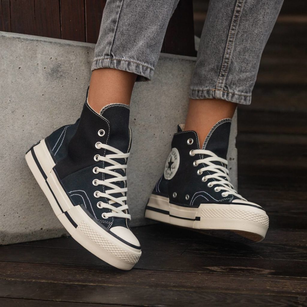 “Converse Chuck Taylor Vintage 70 Plus hi BlackWhite		“
