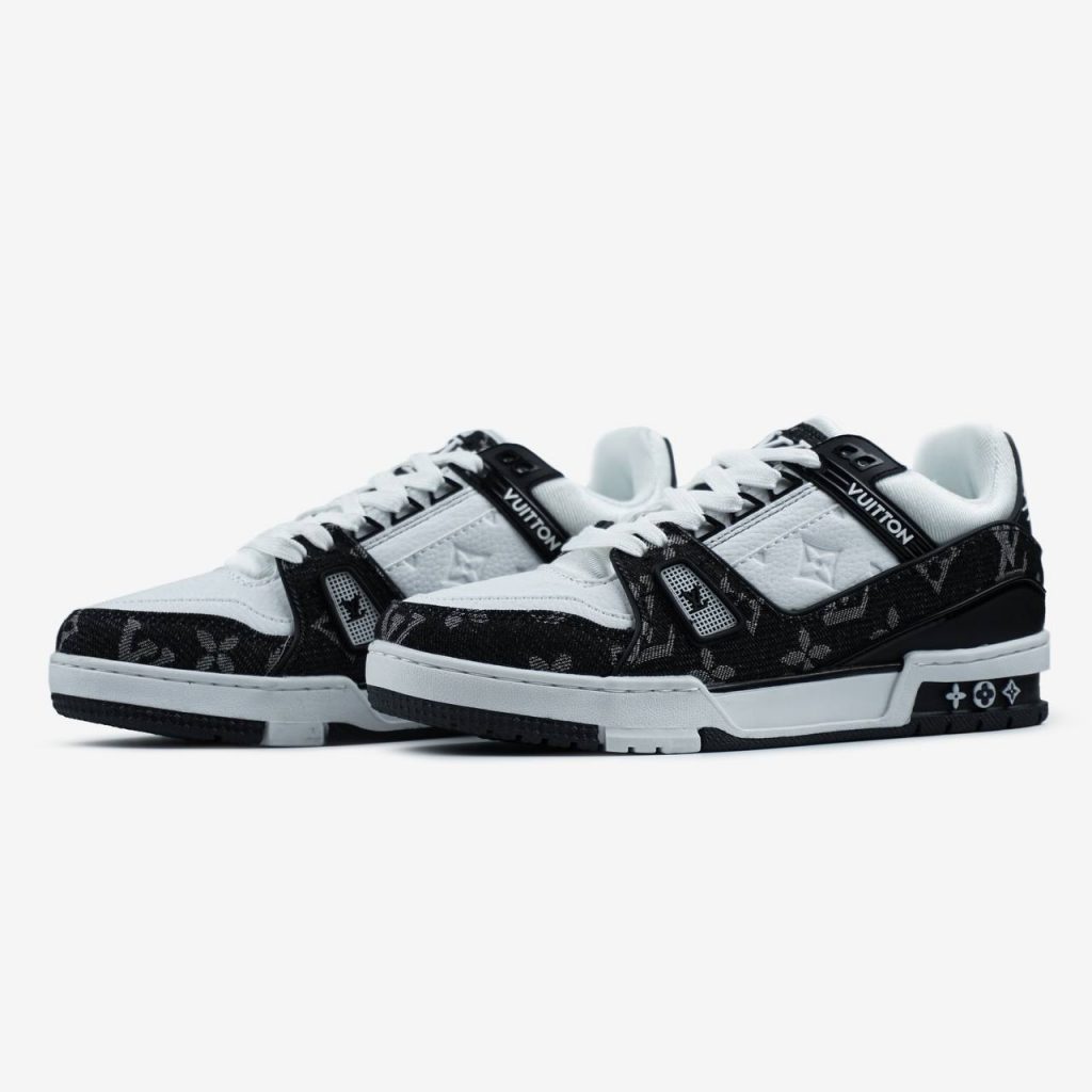 Louis Vuitton Trainer White Black