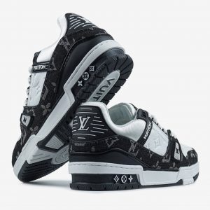 Louis Vuitton Trainer White Black