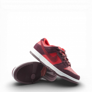 Nike SB Dunk Cherry