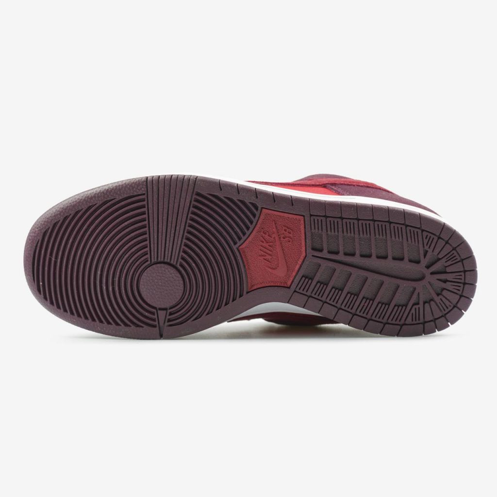 Nike SB Dunk Cherry