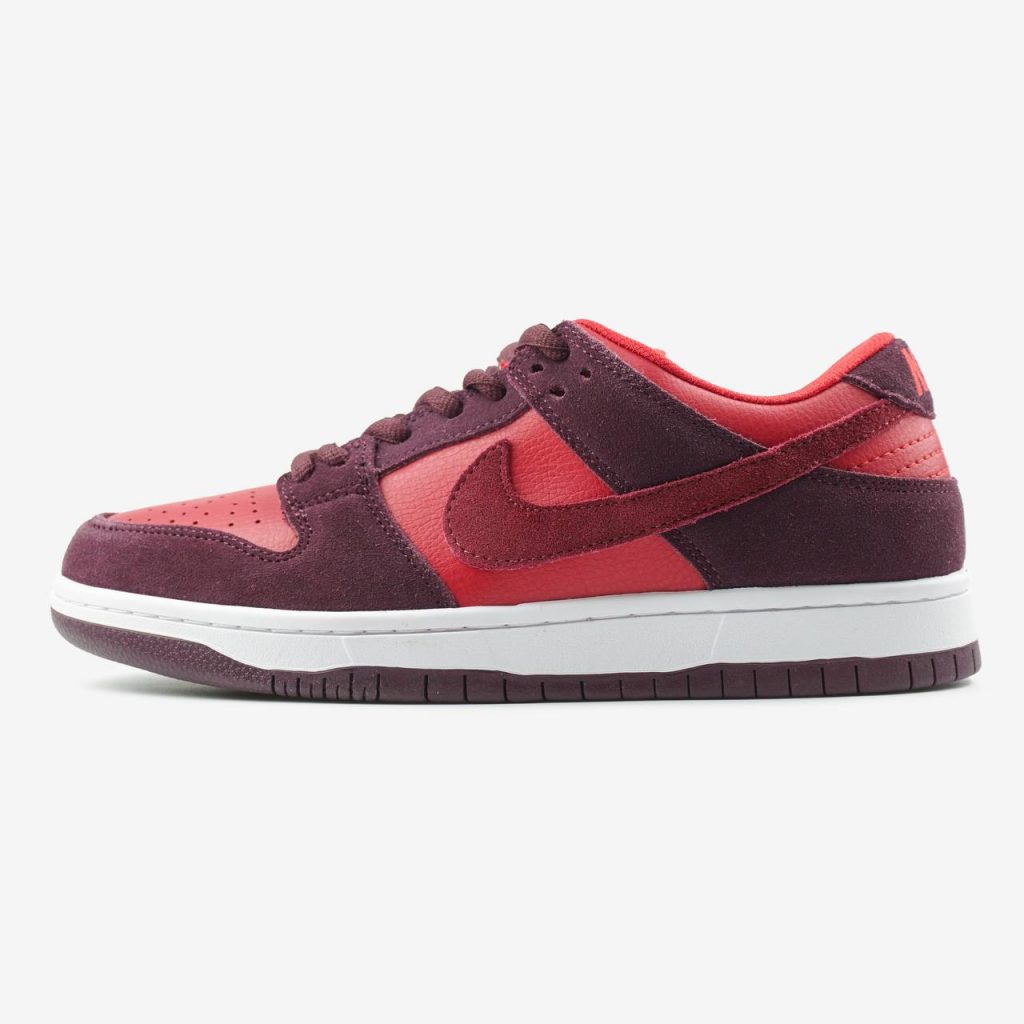 Nike SB Dunk Cherry
