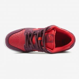 Nike SB Dunk Cherry