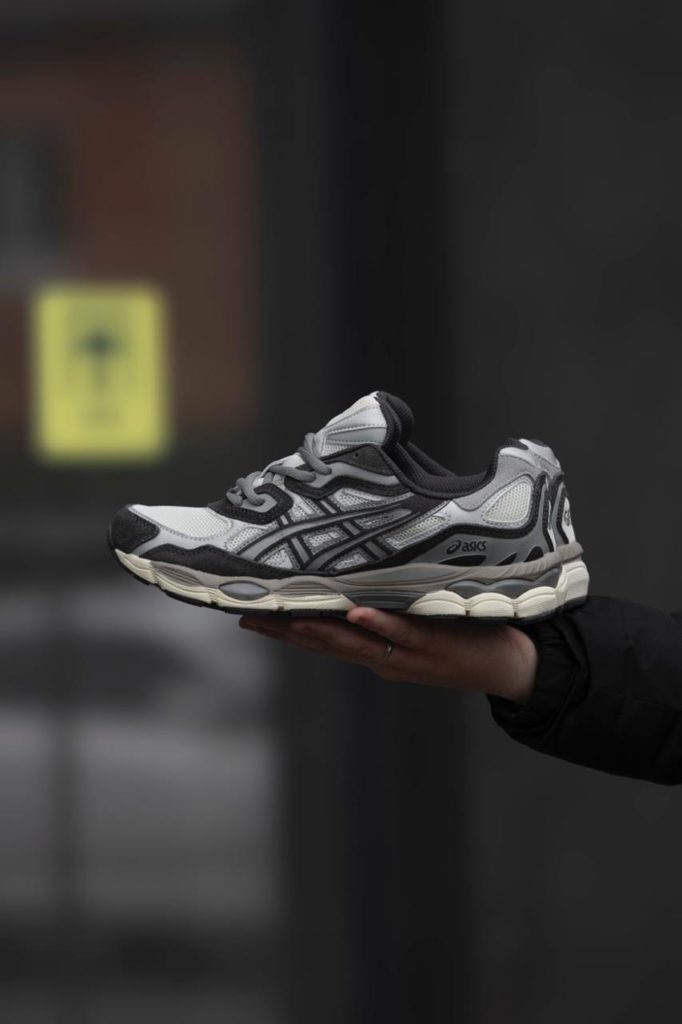 Asics Gel-Sonoma Black Green