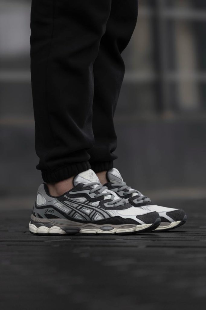 Asics Gel-Sonoma Black Green