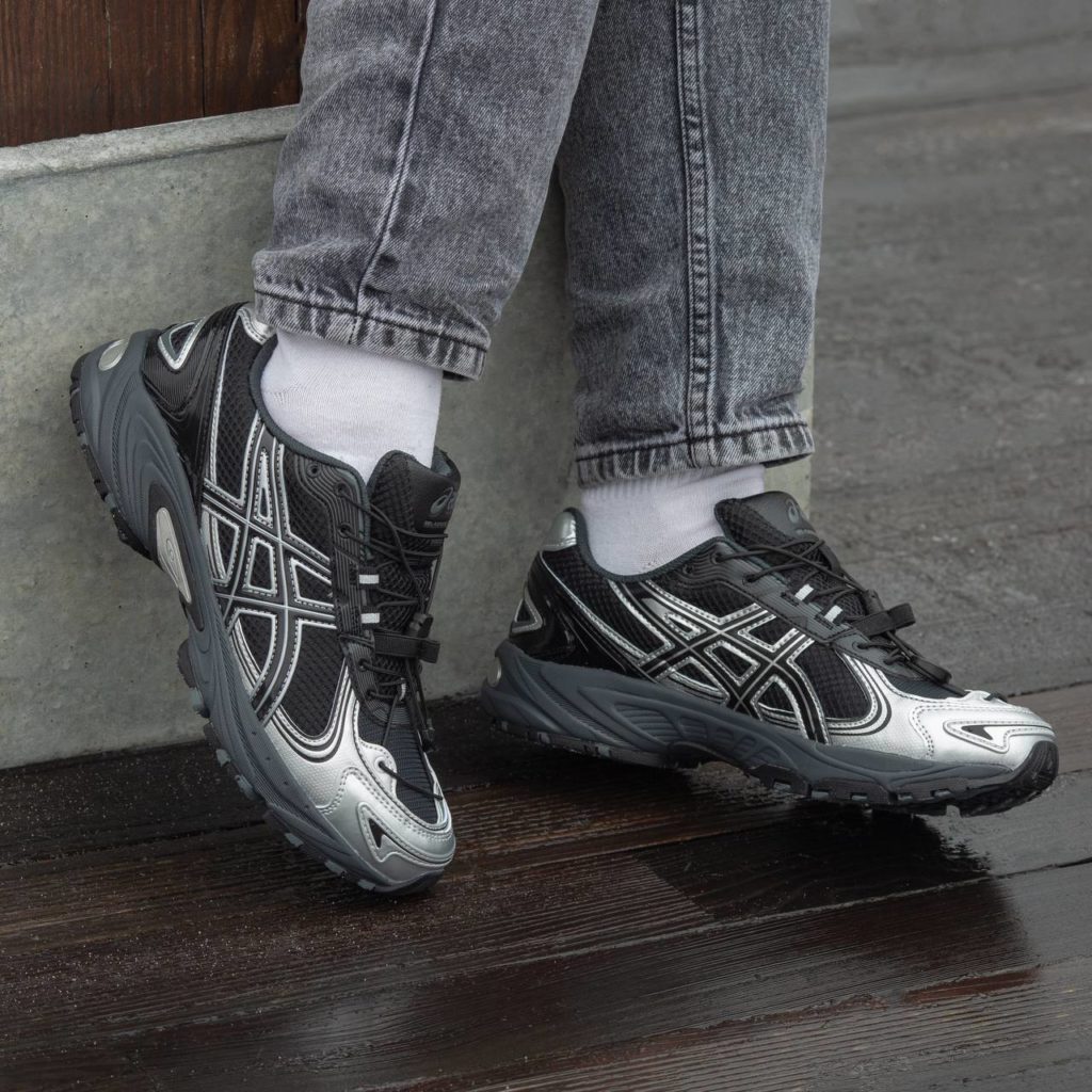 Asics Gel-Kahana TR v4 Carbon Black