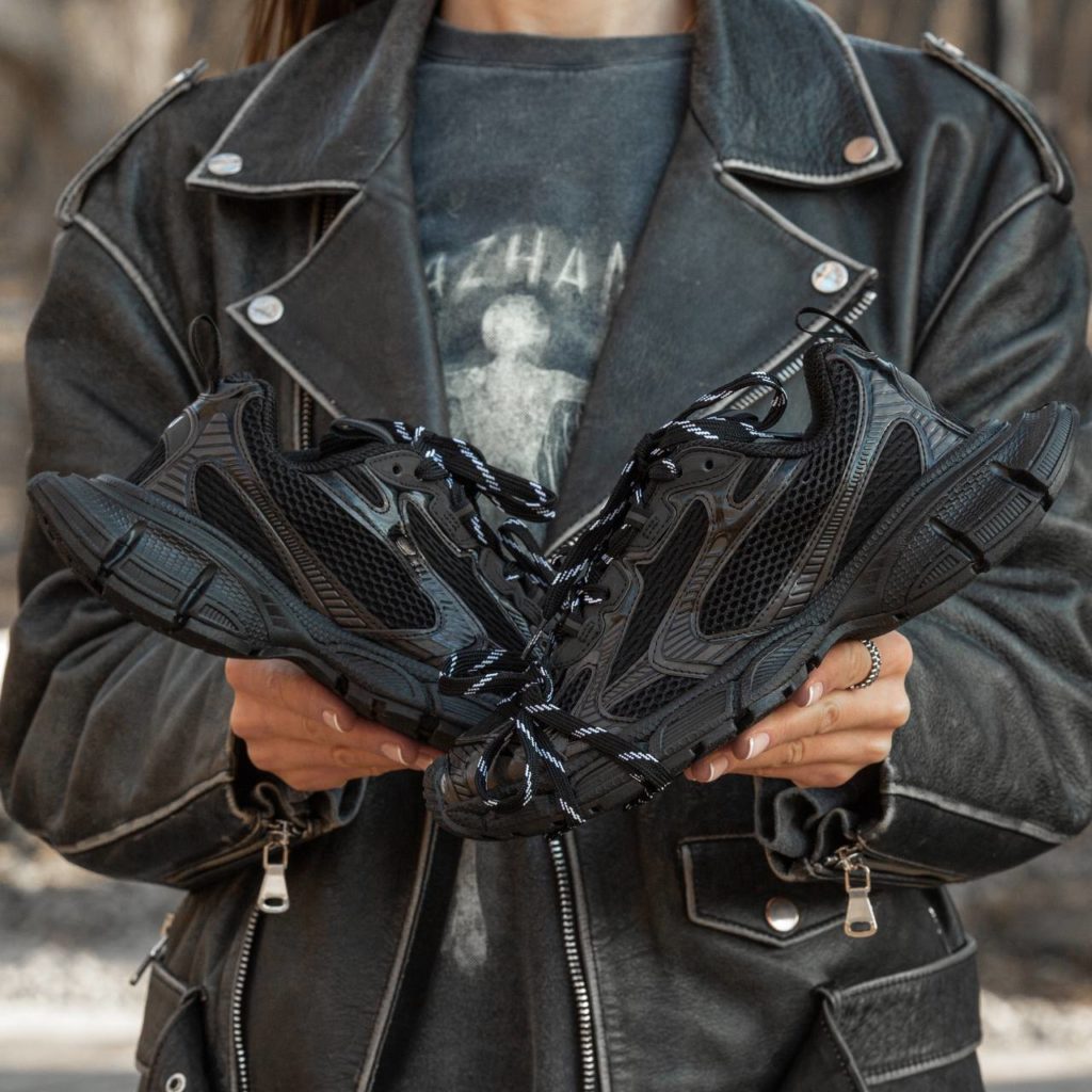 Balenciaga 3XL White Black