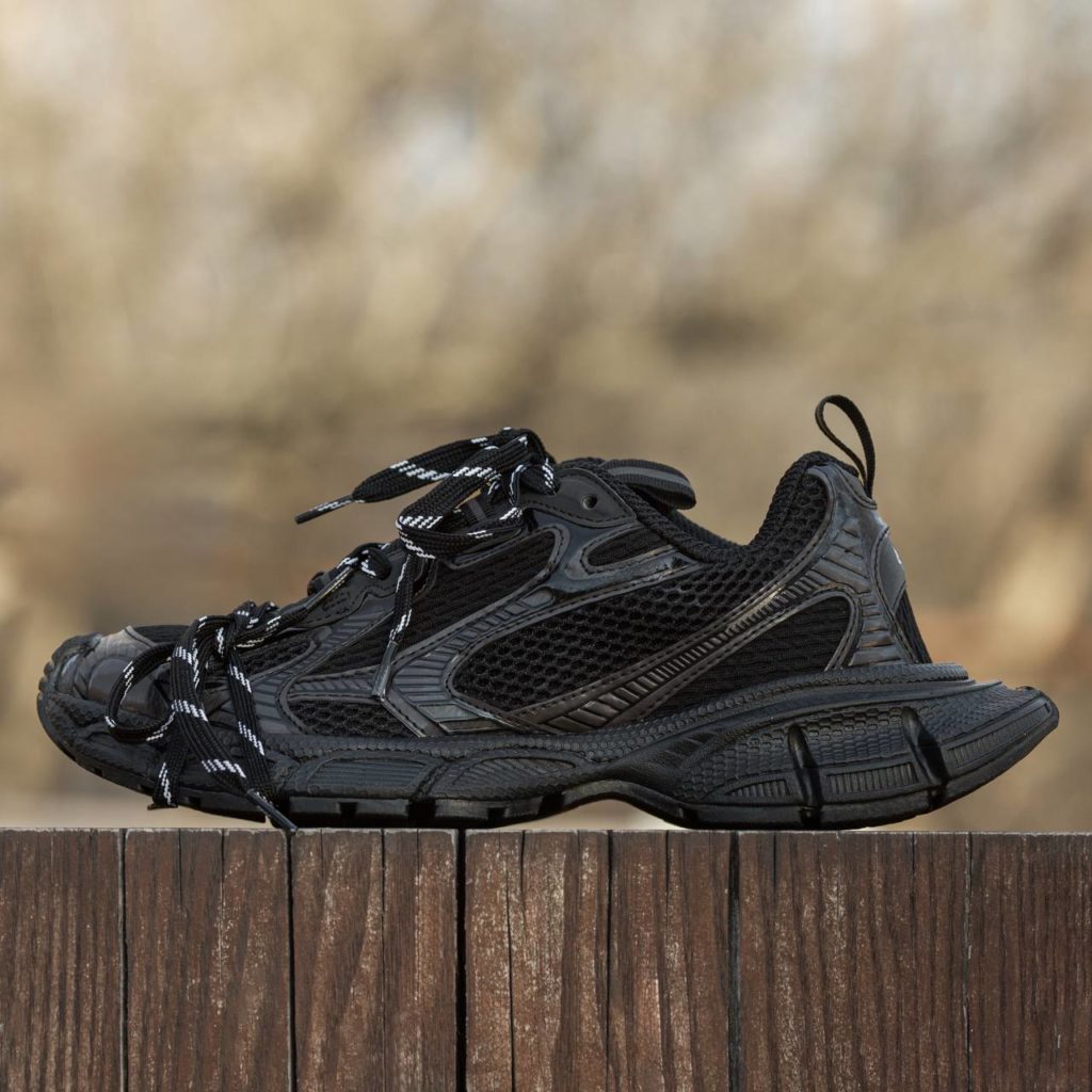 Balenciaga 3XL White Black