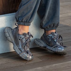 Balenciaga 3XL White Grafit