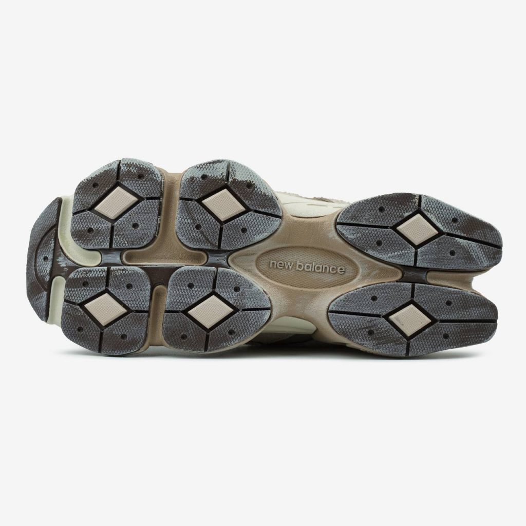 New Balance 9060 Mushroom Brown