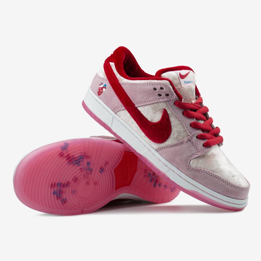 Nike SB Dunk Strangelove