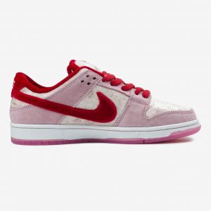 Nike SB Dunk Strangelove
