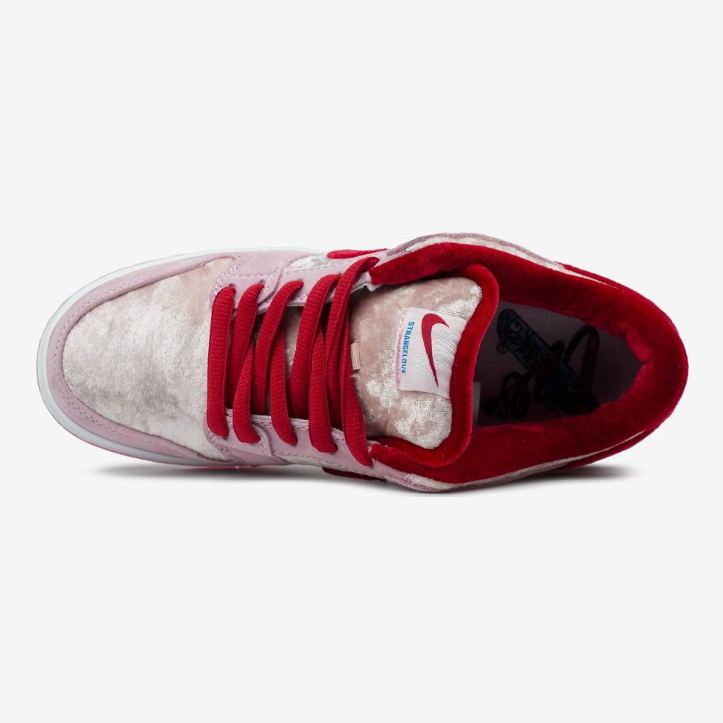 Nike SB Dunk Strangelove