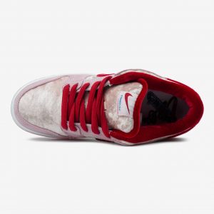 Nike SB Dunk Strangelove