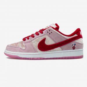 Nike SB Dunk Strangelove