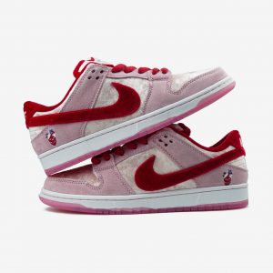 Nike SB Dunk Strangelove
