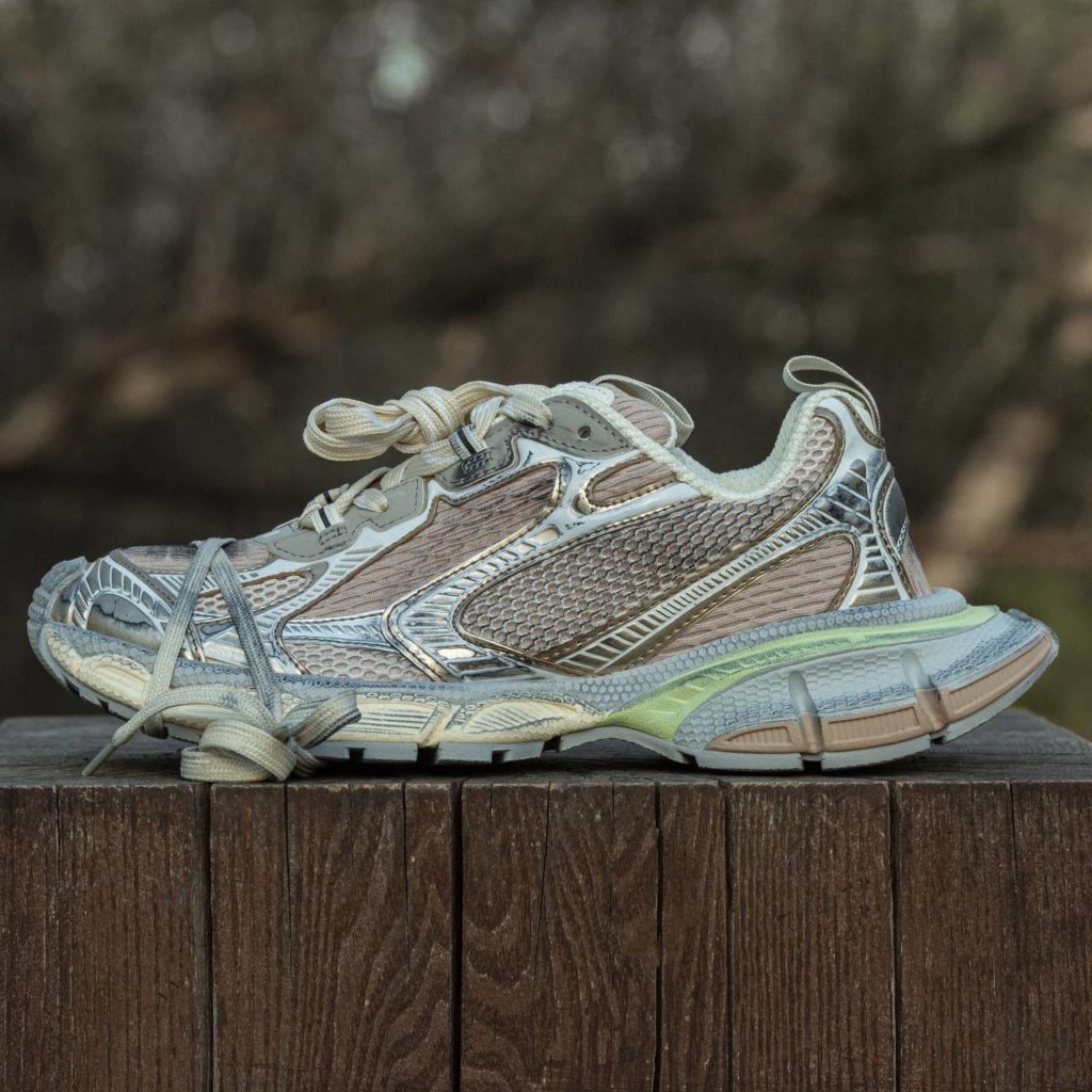 Balenciaga 3XL Dirty Beige