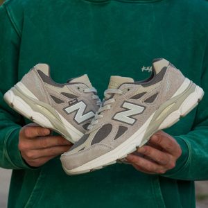 New Balance  990 v3 x Levis