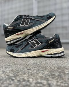New Balance 1906D Protection Pack Black