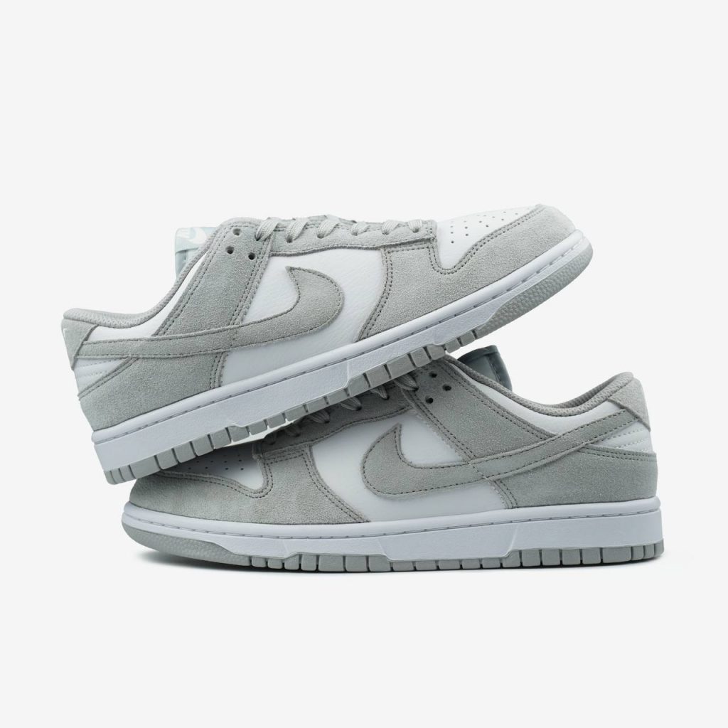 Nike SB Dunk Low Grey White