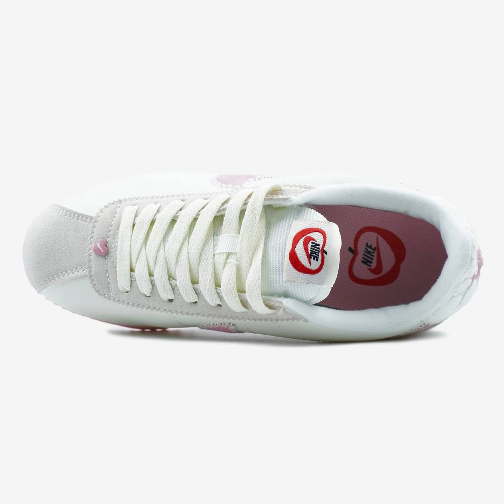 Nike Cortez Vintage Valentines Day