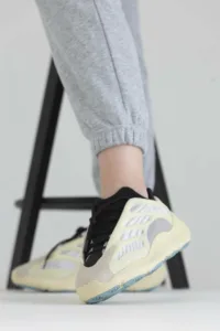 Adidas Yeezy Boost 700 v3 Azael