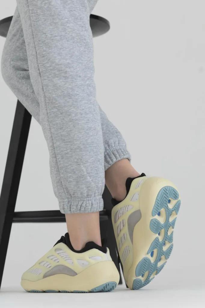 Adidas Yeezy Boost 700 v3 Azael