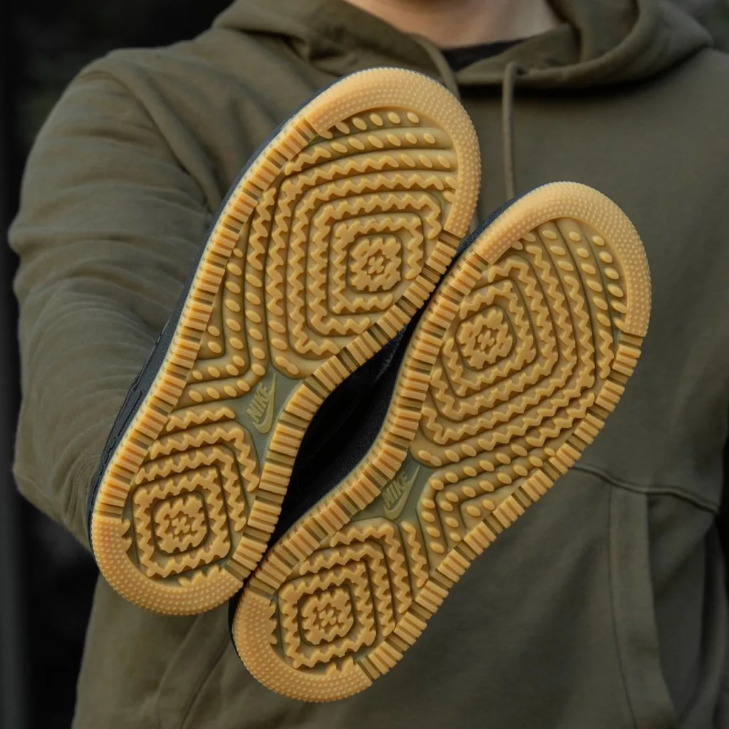 Nike Air Force 1 Luxe