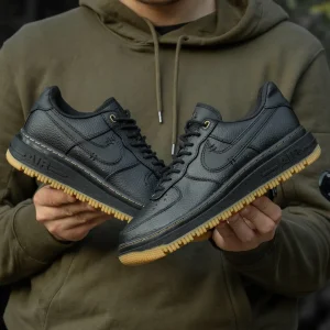Nike Air Force 1 Luxe