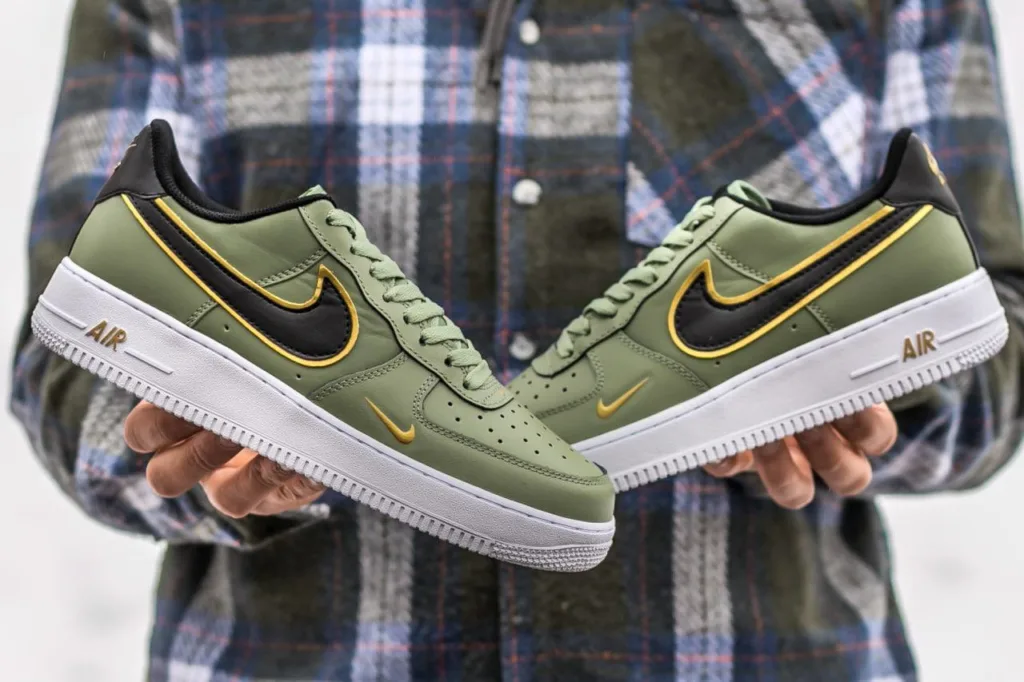Nike Air Force 1 ’07 LV8 GREEN/GOLD