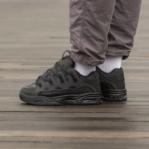 Osiris D3 All Black