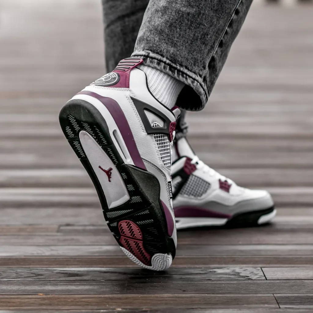 Nike Air Jordan Retro 4 Paris Saint Germany