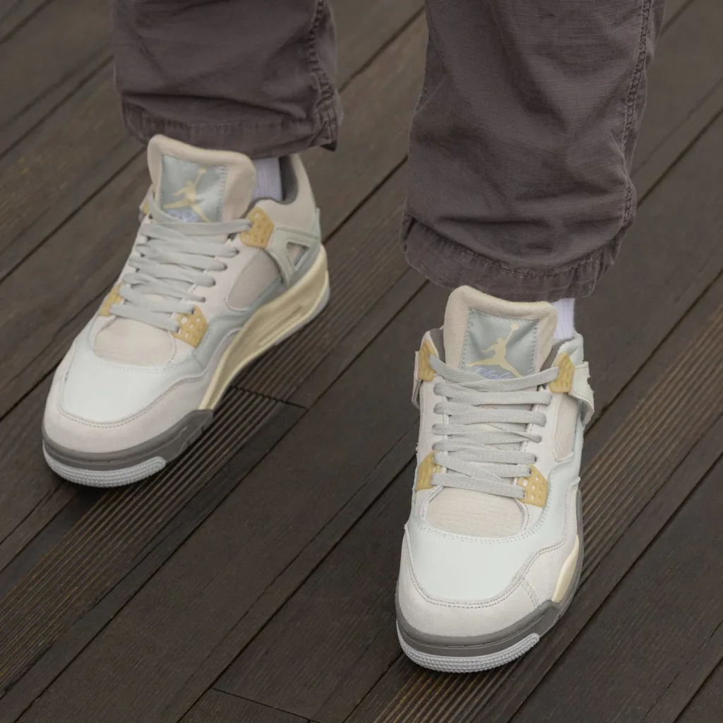 Air Jordan Retro 4 Craft