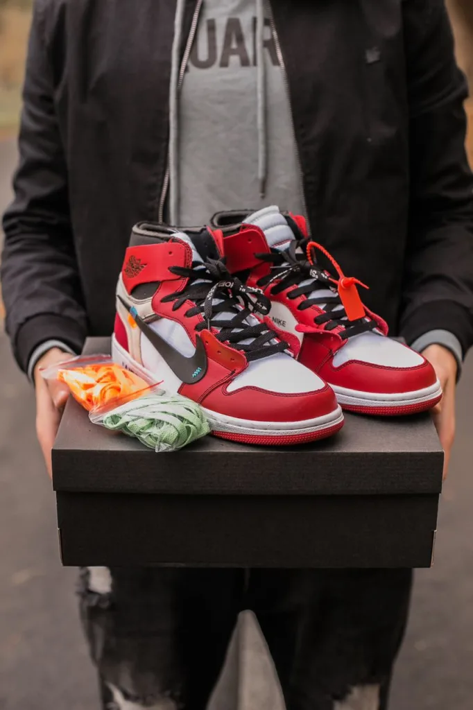 Air Jordan Retro 1 x Off white