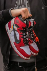 Air Jordan Retro 1 x Off white