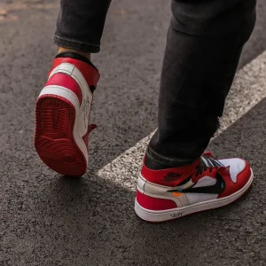 Air Jordan Retro 1 x Off white