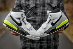 Air Jordan Legacy  White Green