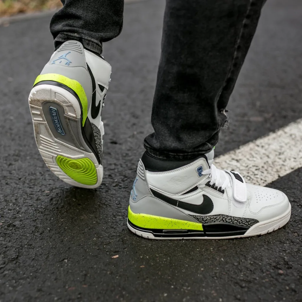 Air Jordan Legacy  White Green