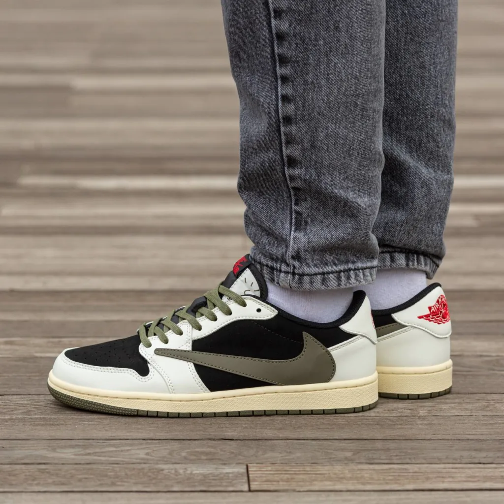 Air Jordan Retro 1 Low x Travis Scott OG  Olive