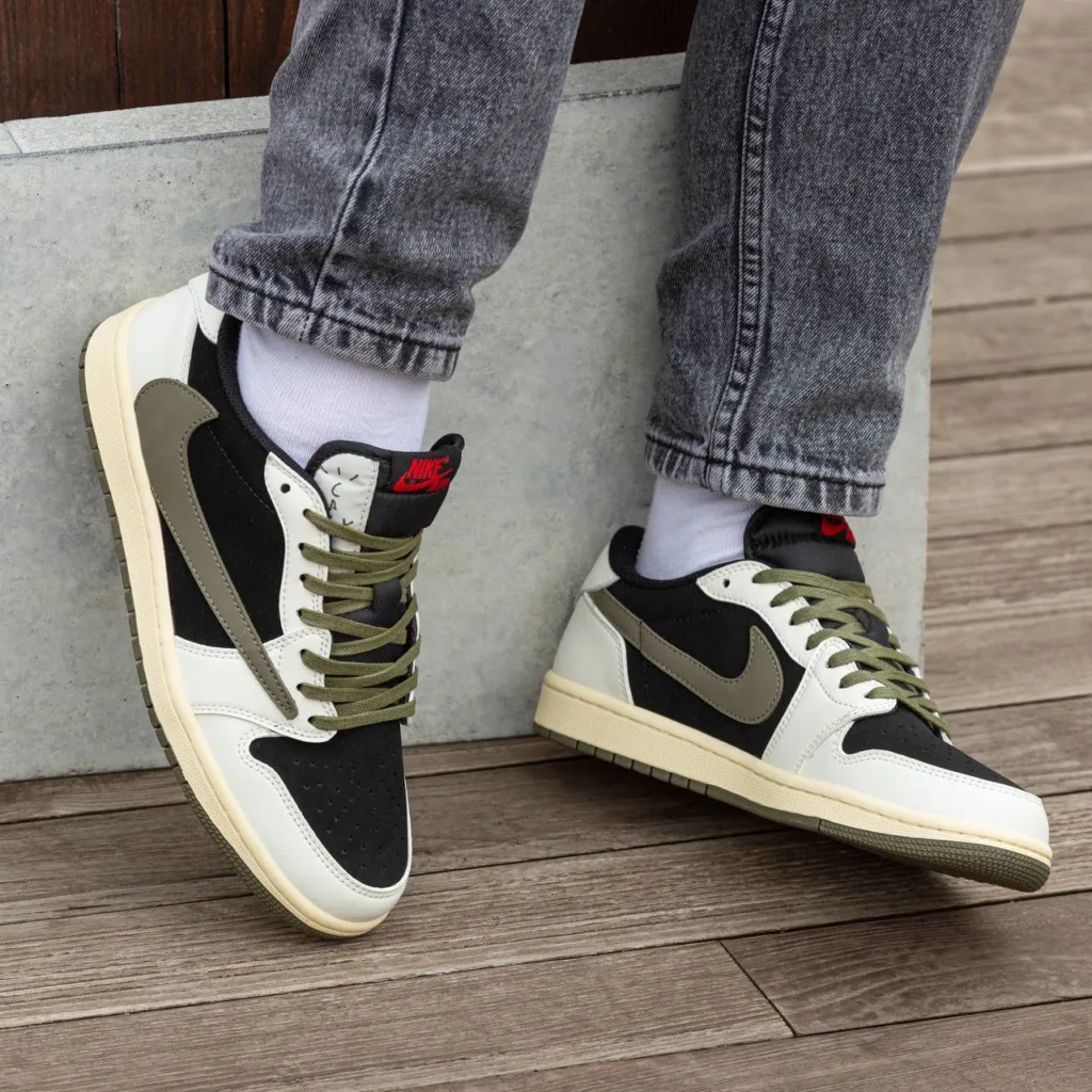 Air Jordan Retro 1 Low x Travis Scott OG  Olive