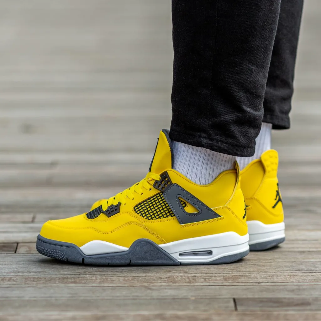 Air Jordan Retro 4 Lightning Tour Yellow