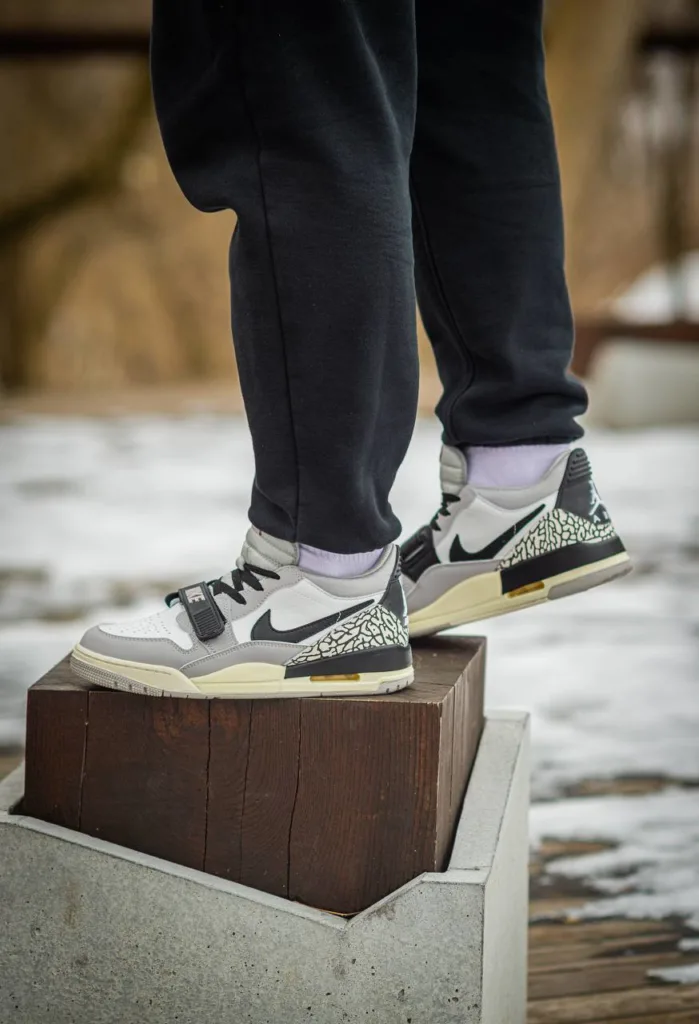 Air Jordan Legacy Low “Tech Grey”