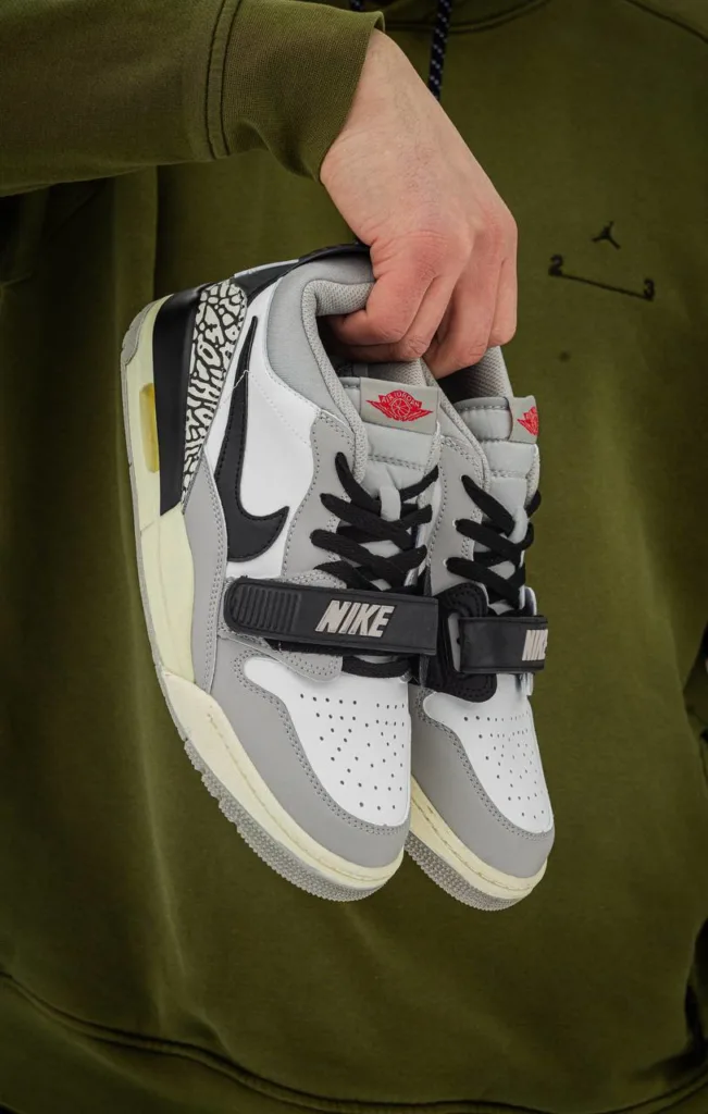 Air Jordan Legacy Low “Tech Grey”